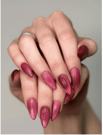 Maroon cateye ribbed glass nails